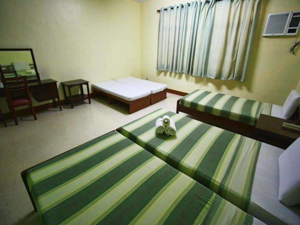 Travelbee Capitol * Cebu