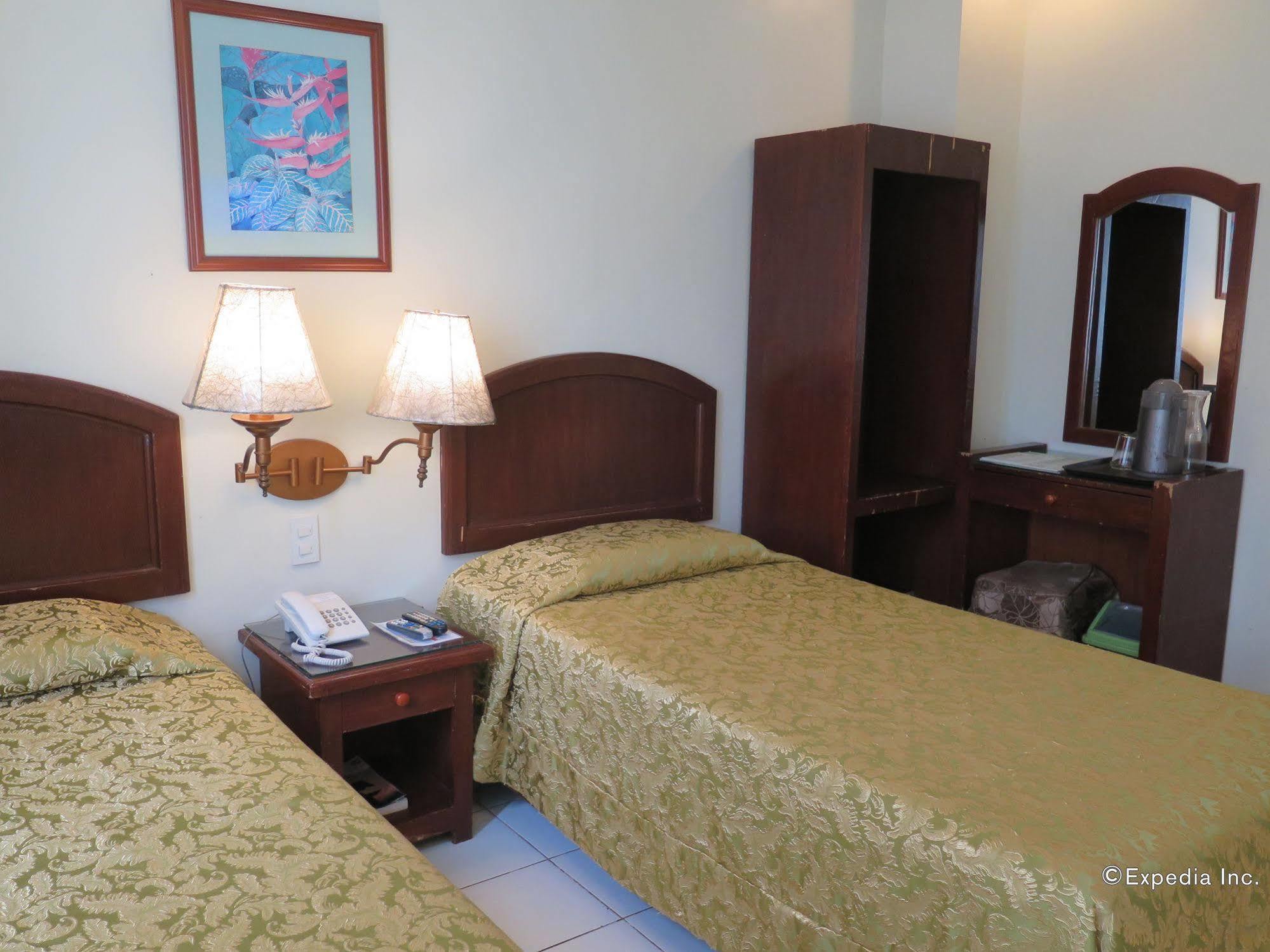 Oyo 210 Apple Tree Hotel Cebu