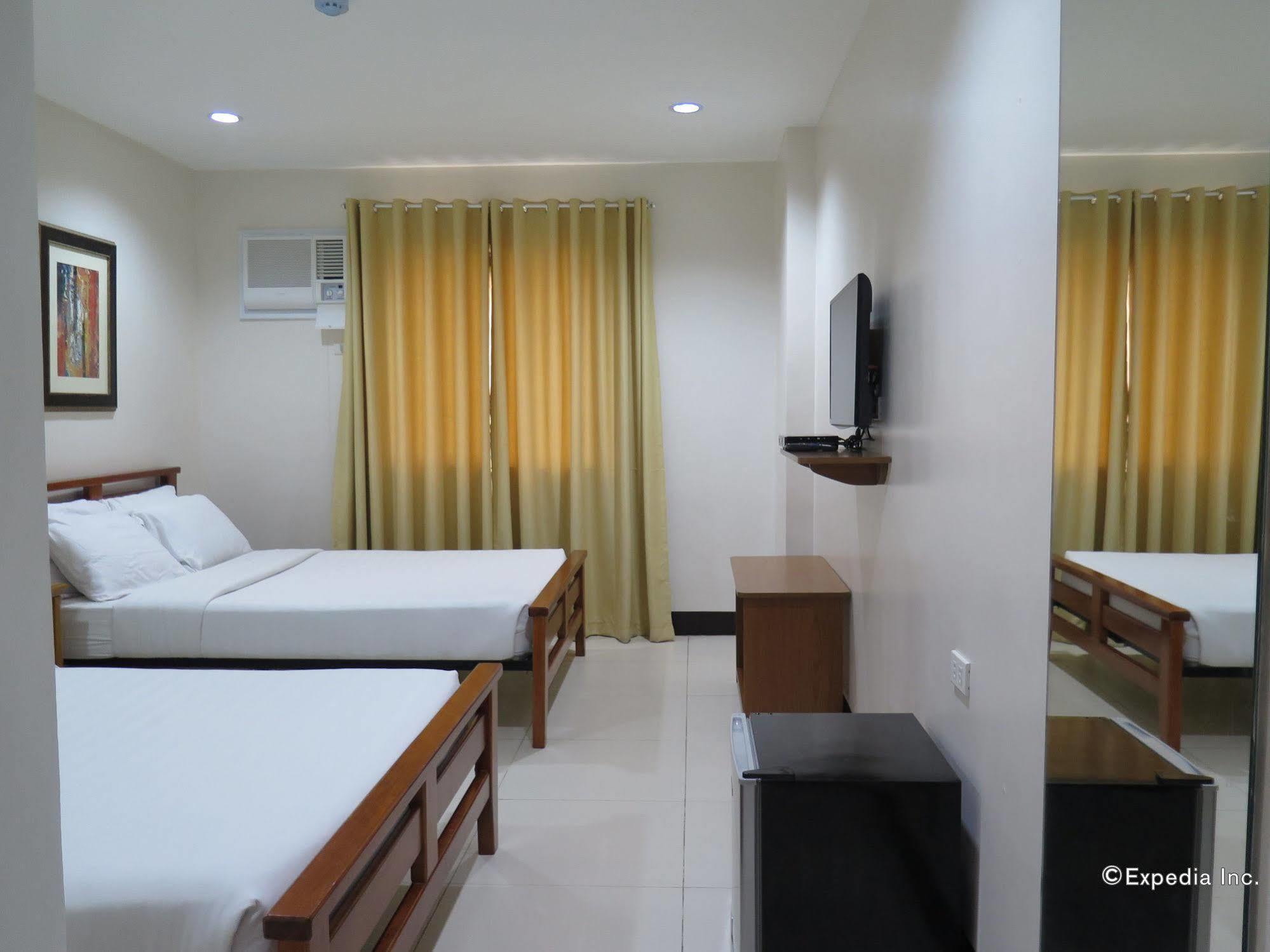 Main & Hotel 2*