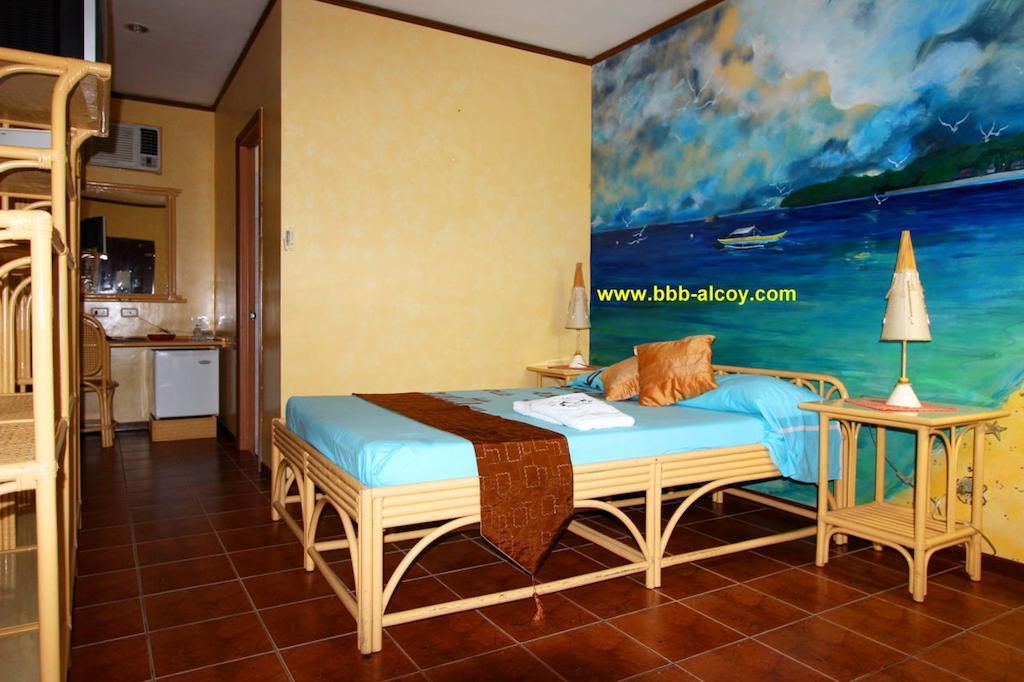 Parrot Paradise 3*