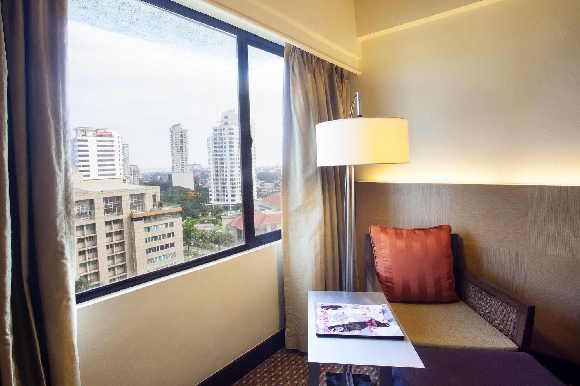 Seda Ayala Center 5* Cebu