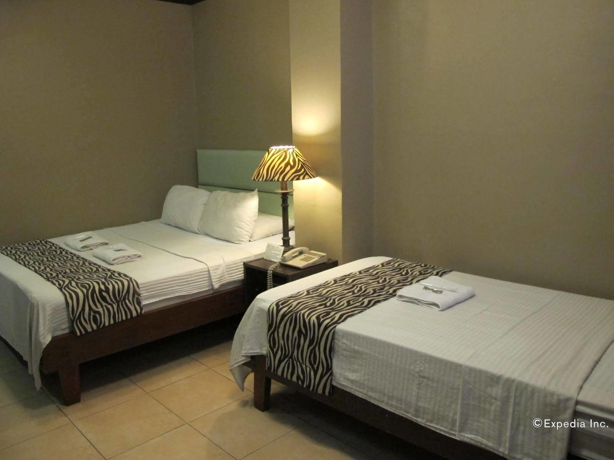 Reddoorz New Era Budget Mabolo Former Reddoorz Near Landers Superstore Hotel Cebu