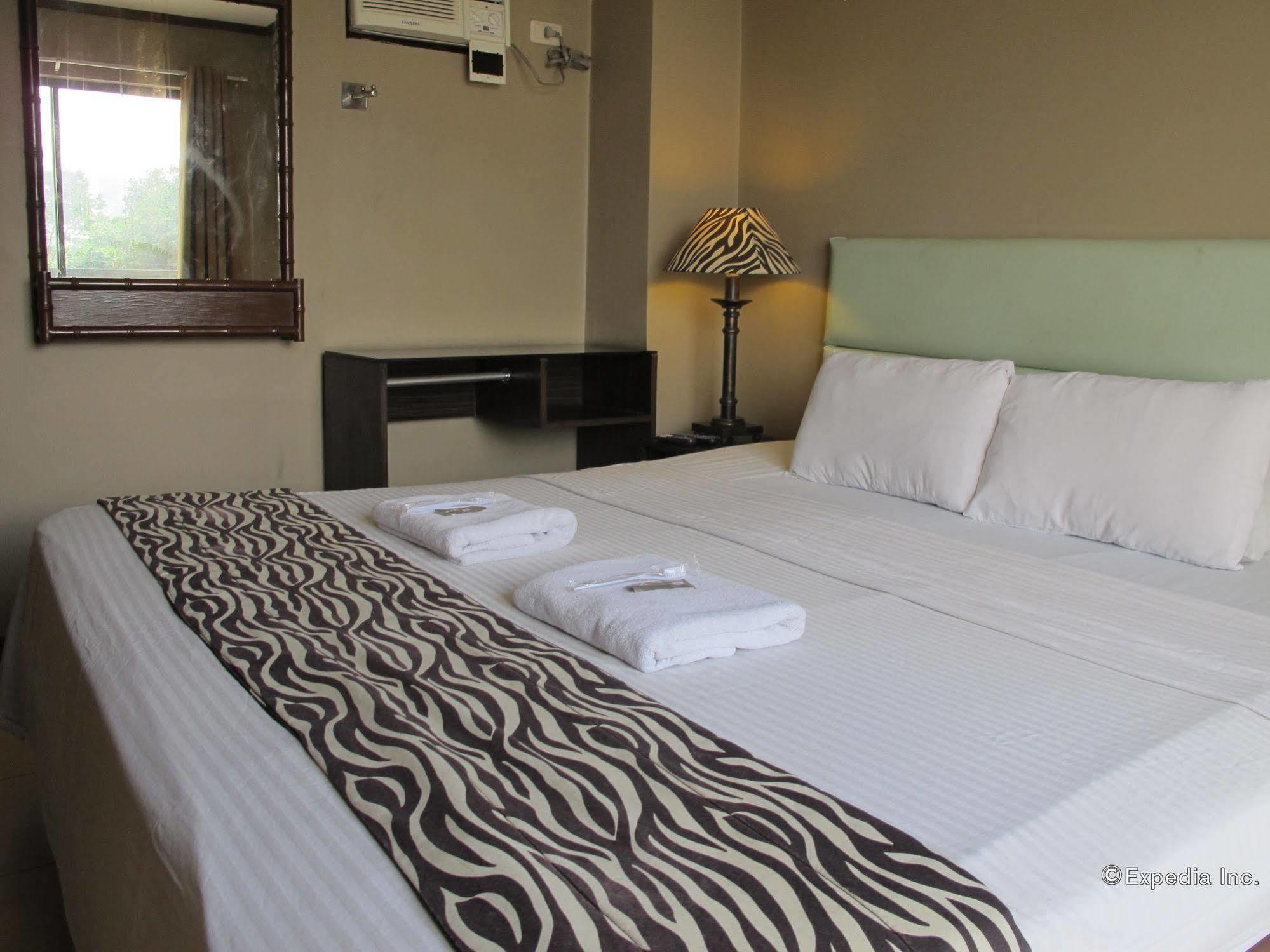 Hotel Reddoorz New Era Budget Mabolo Former Reddoorz Near Landers Superstore 2*