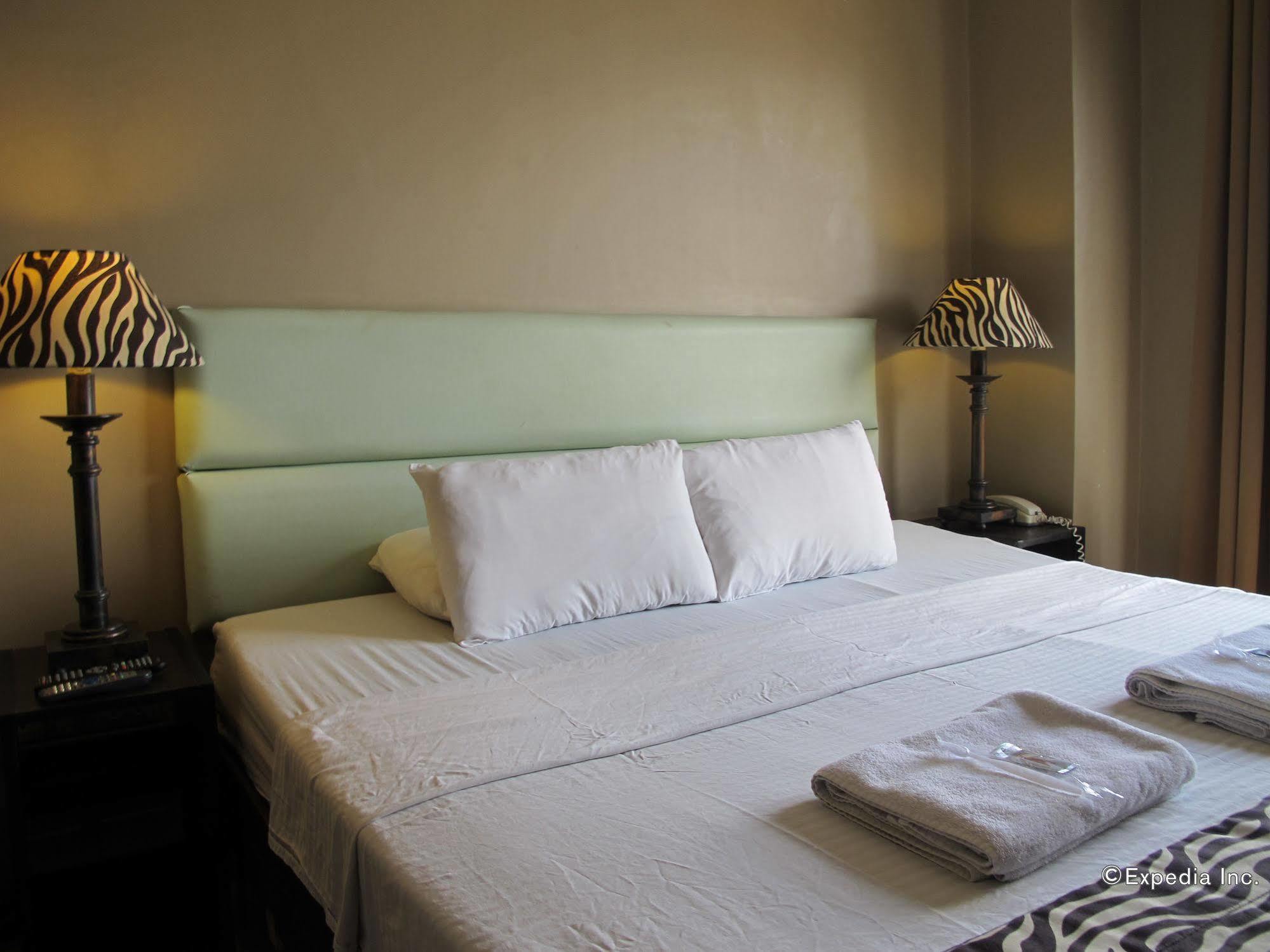 Reddoorz New Era Budget Mabolo Former Reddoorz Near Landers Superstore 2*