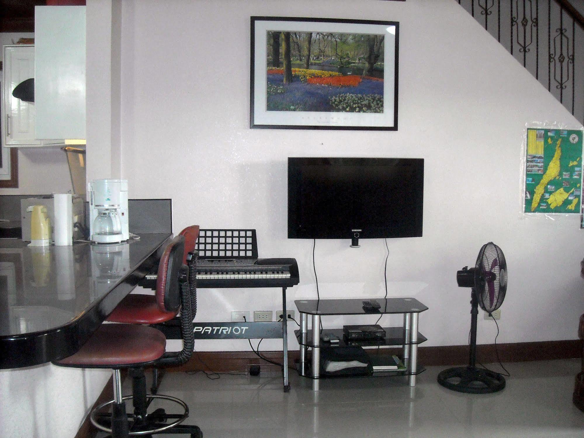 Hostel Guest *