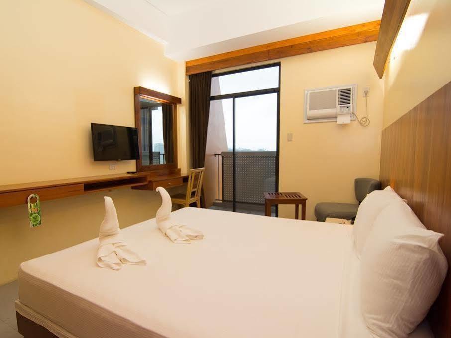 Tsai And Residences 2*