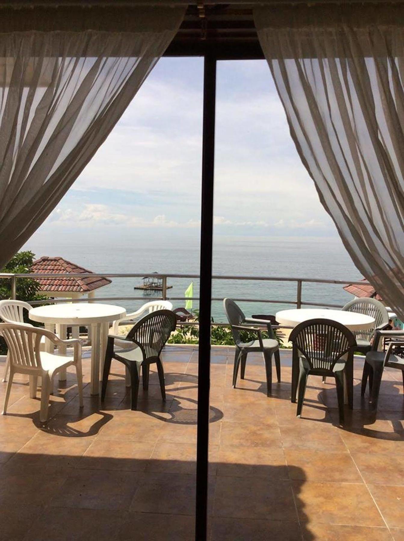 Camotes Flying Fish Resort