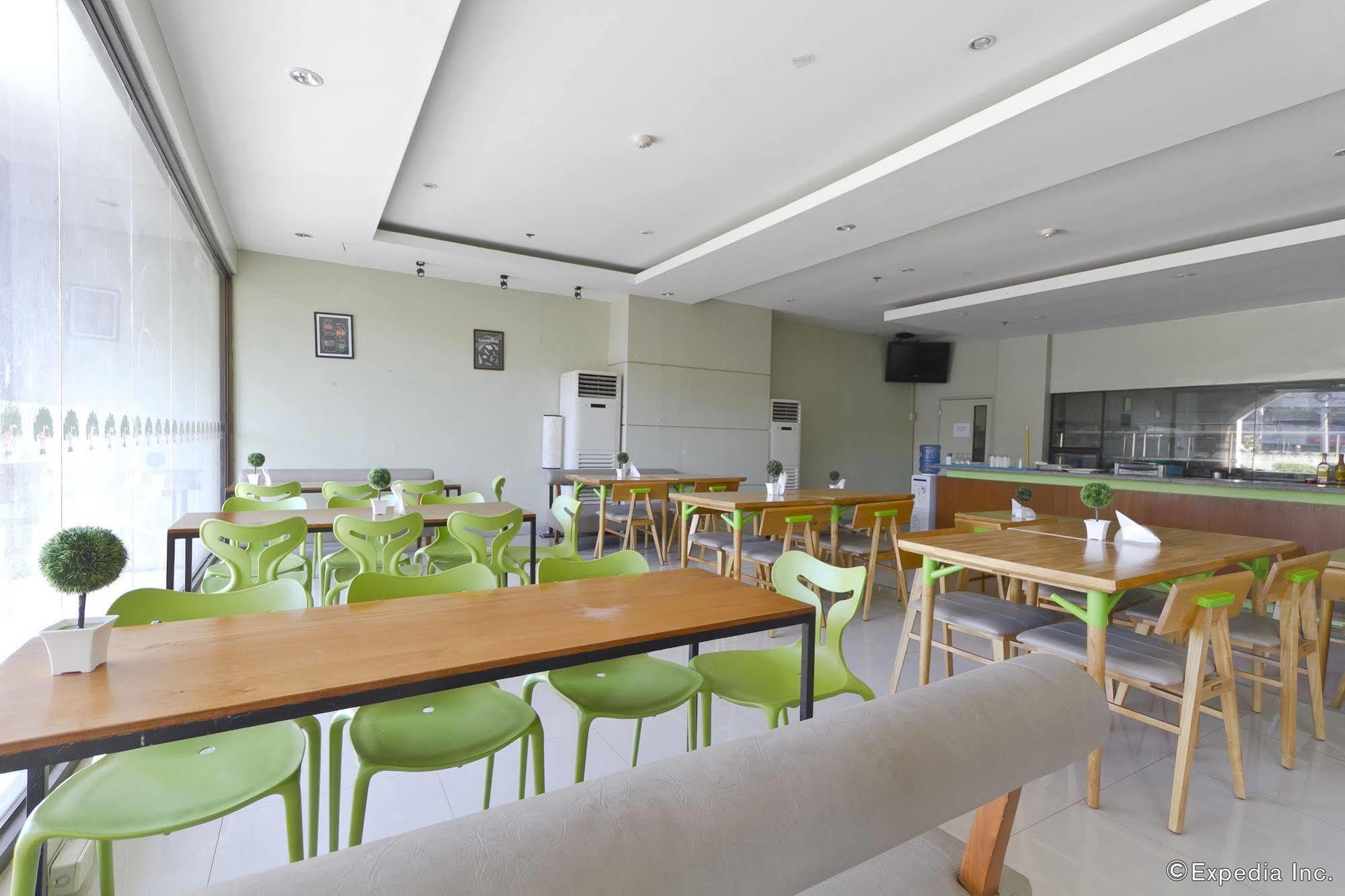 Mango Park Hotel 3*