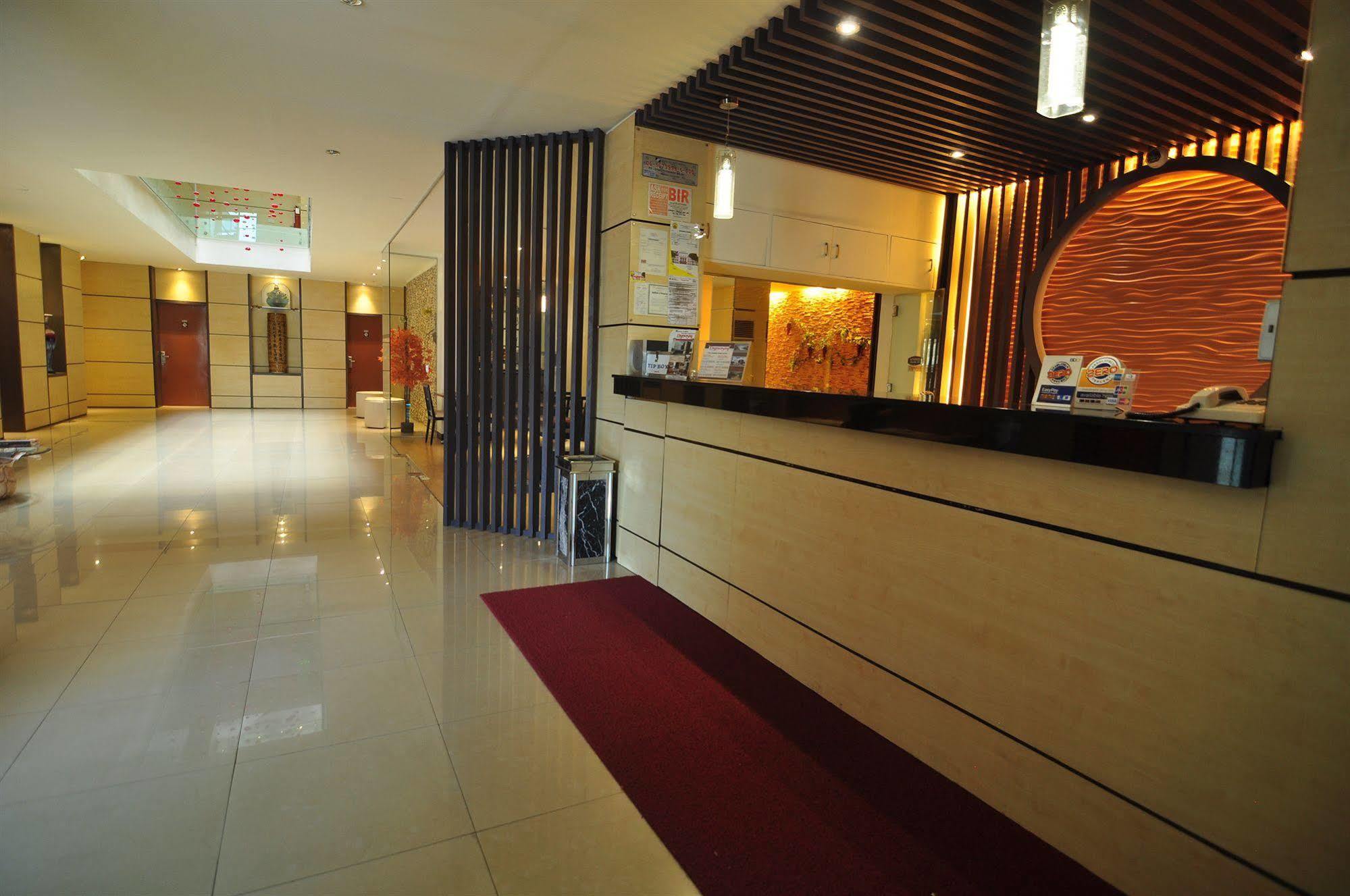 Hotel Dynasty Tourist 3*