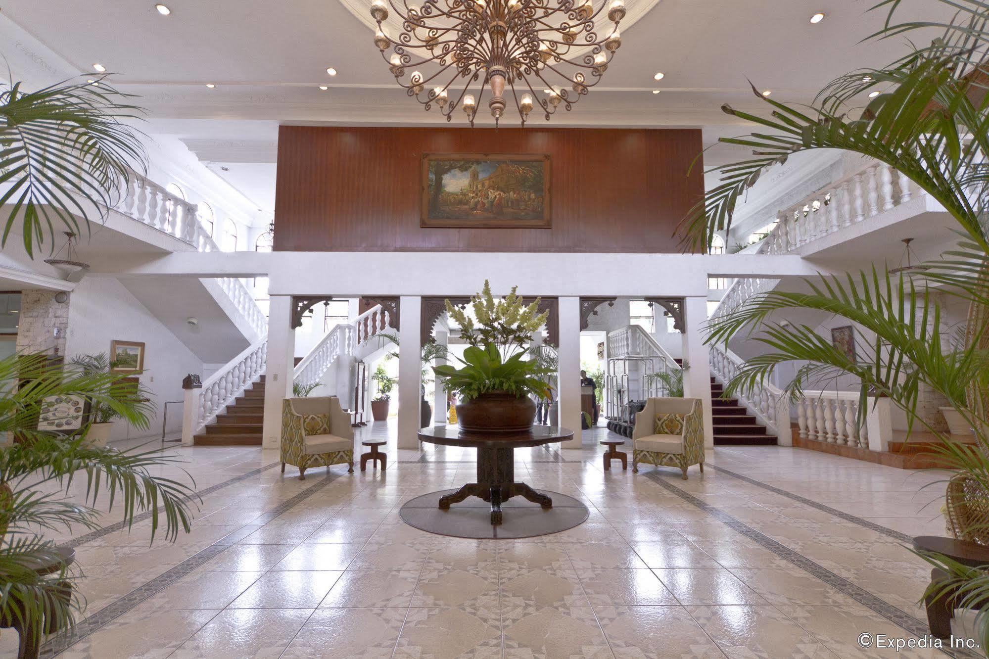 Hotel Montebello 4*