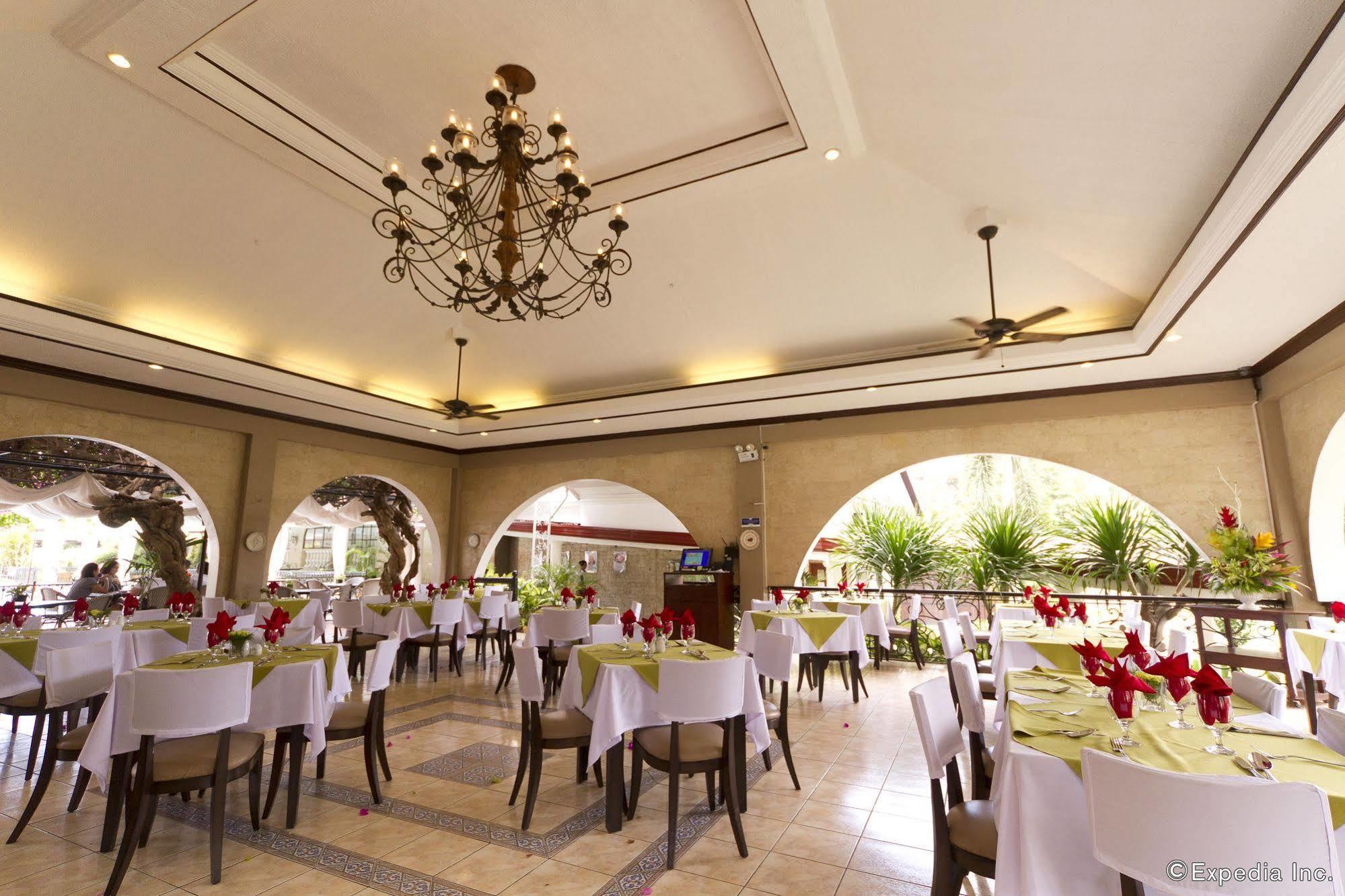 Hotel Montebello 4*