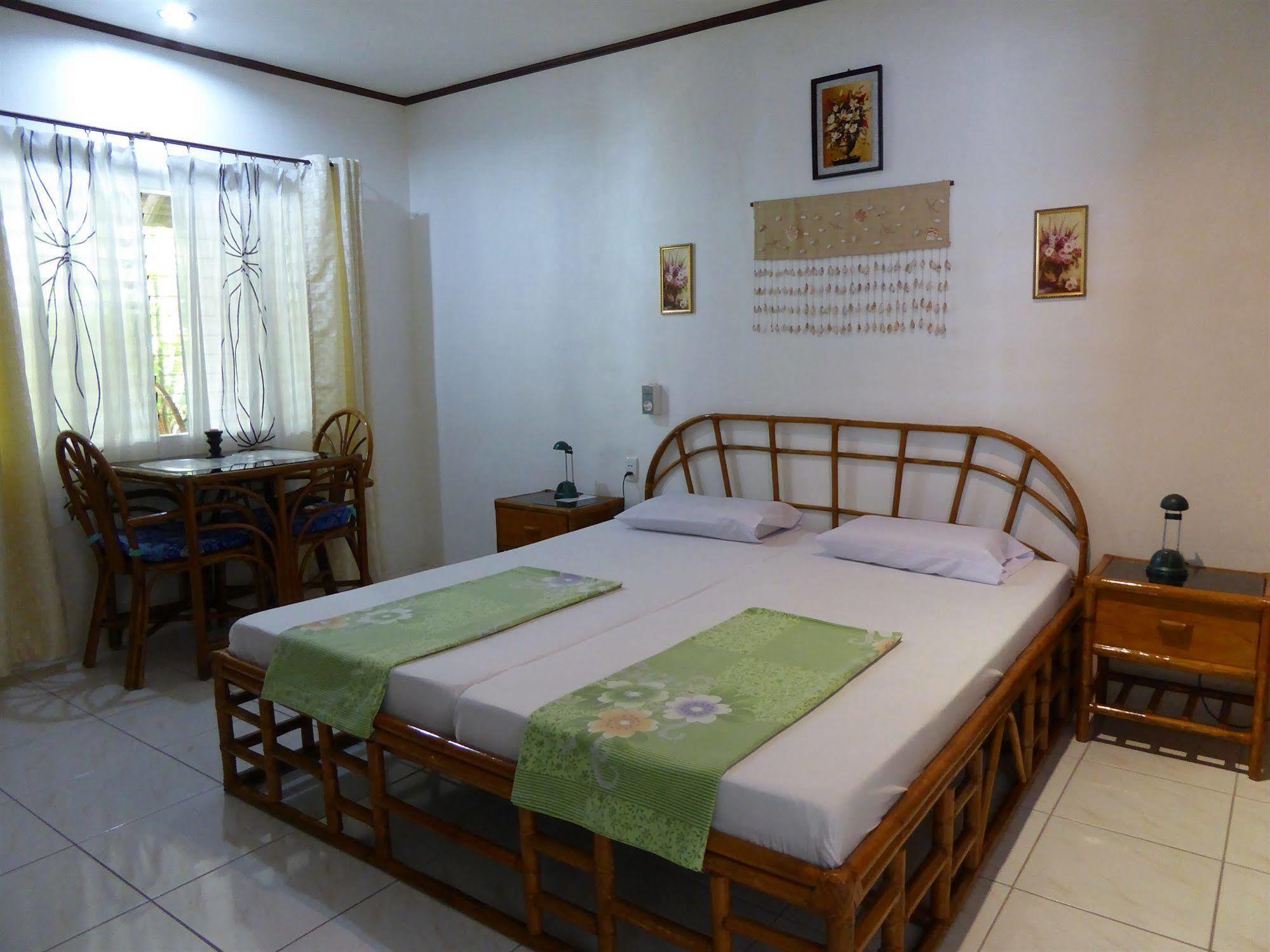 Resort Marcosas Moalboal