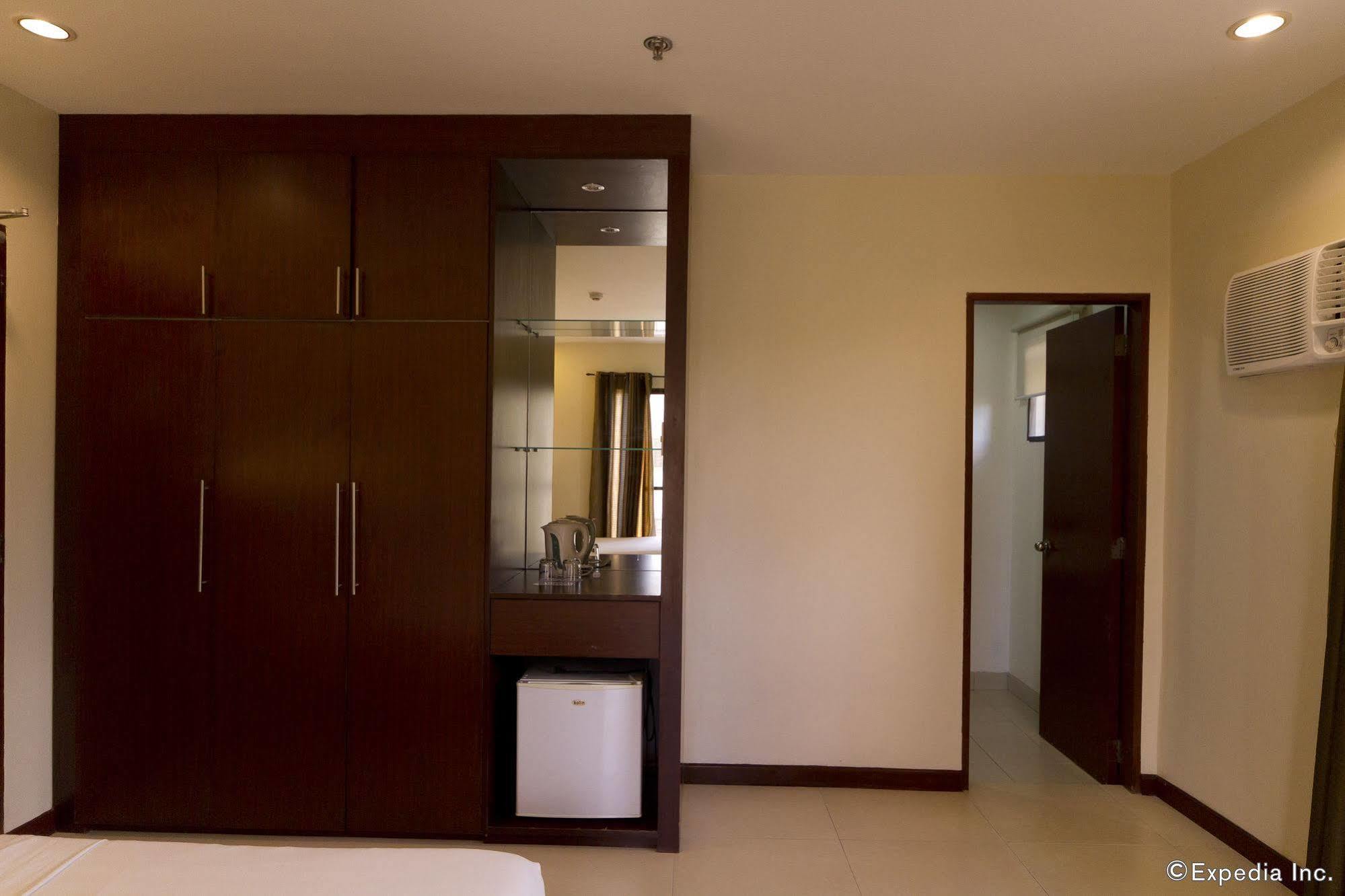Alba Uno Hotel 2*