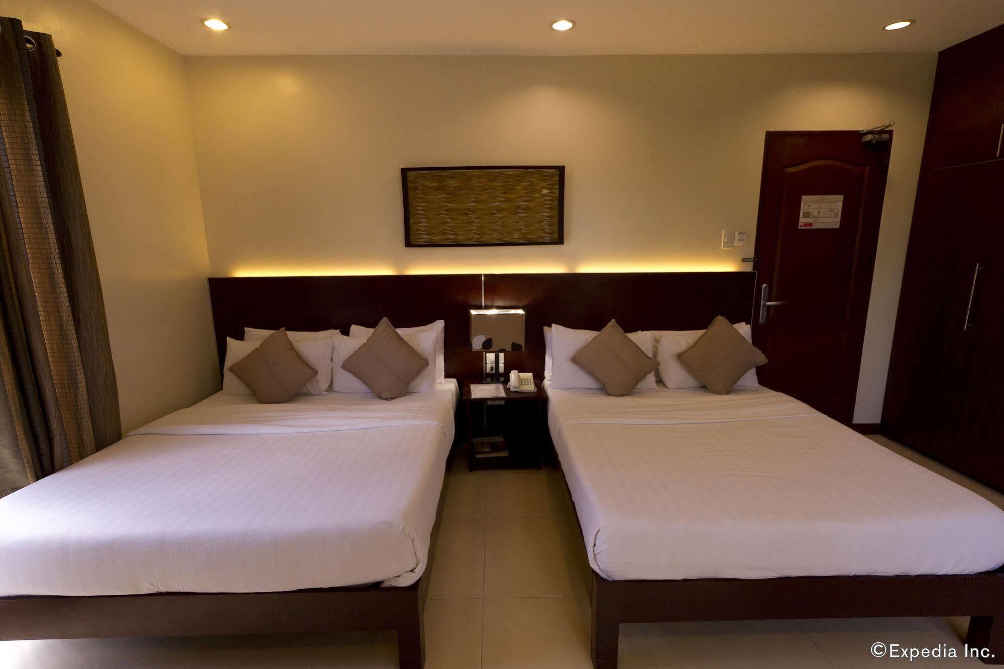 Alba Uno Hotel 2*