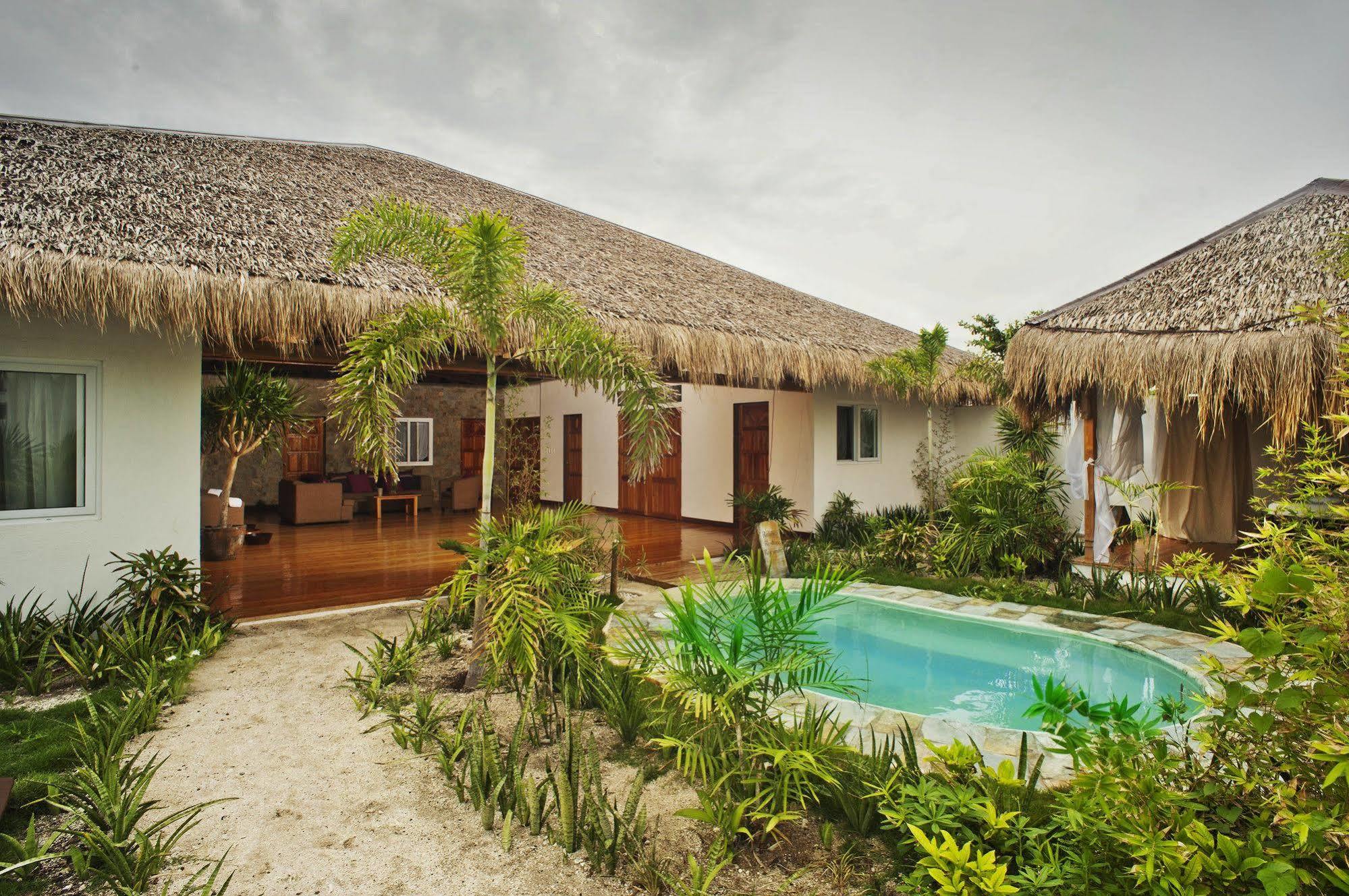 Hotel Buena Vida And 3*