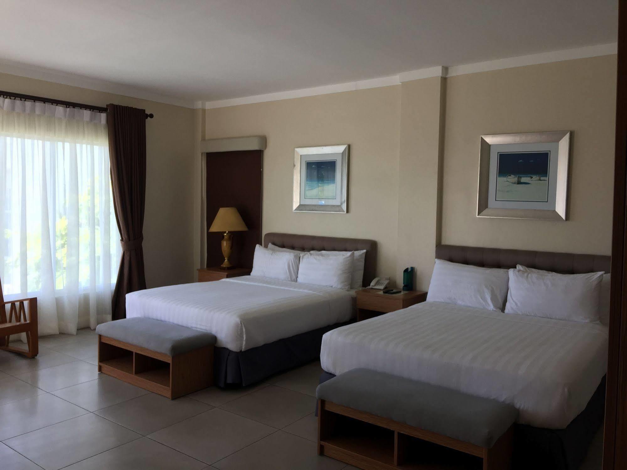 Chateau By The Sea 4*