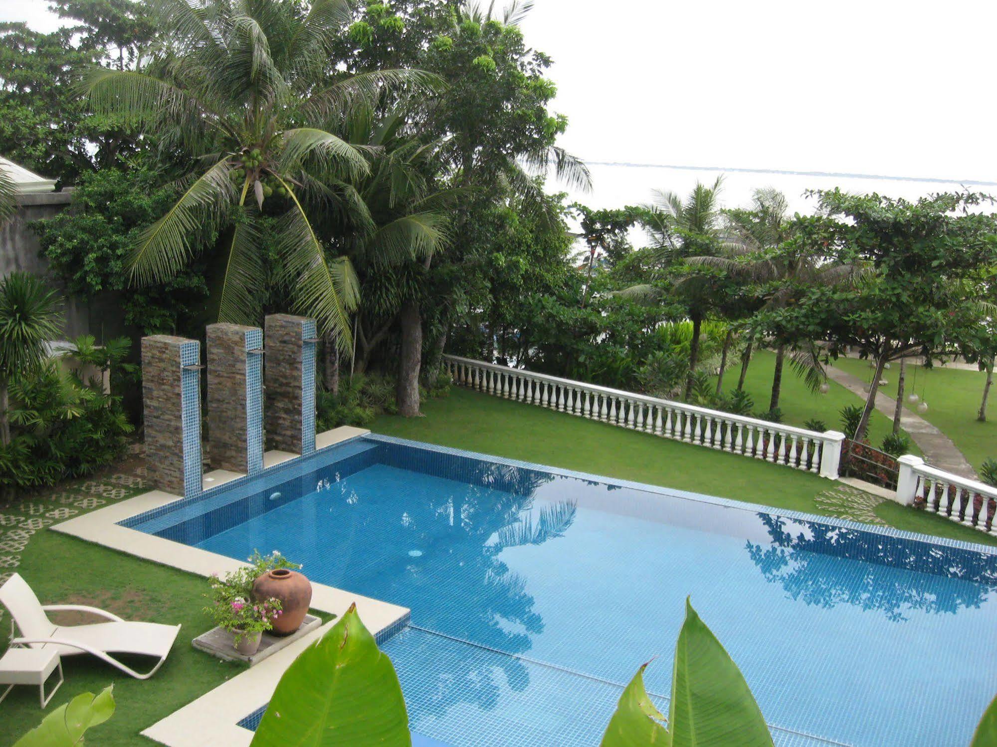 Chateau By The Sea 4* Lapu-Lapu City