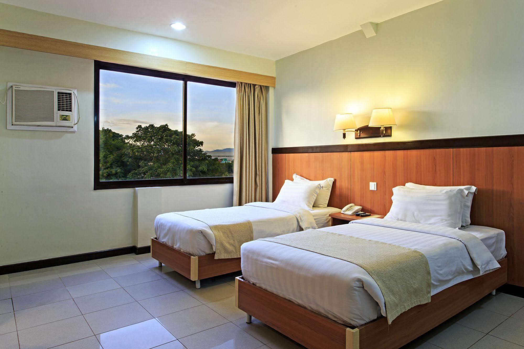 Hotel The Orchard & Powered By Cocotel Cebu