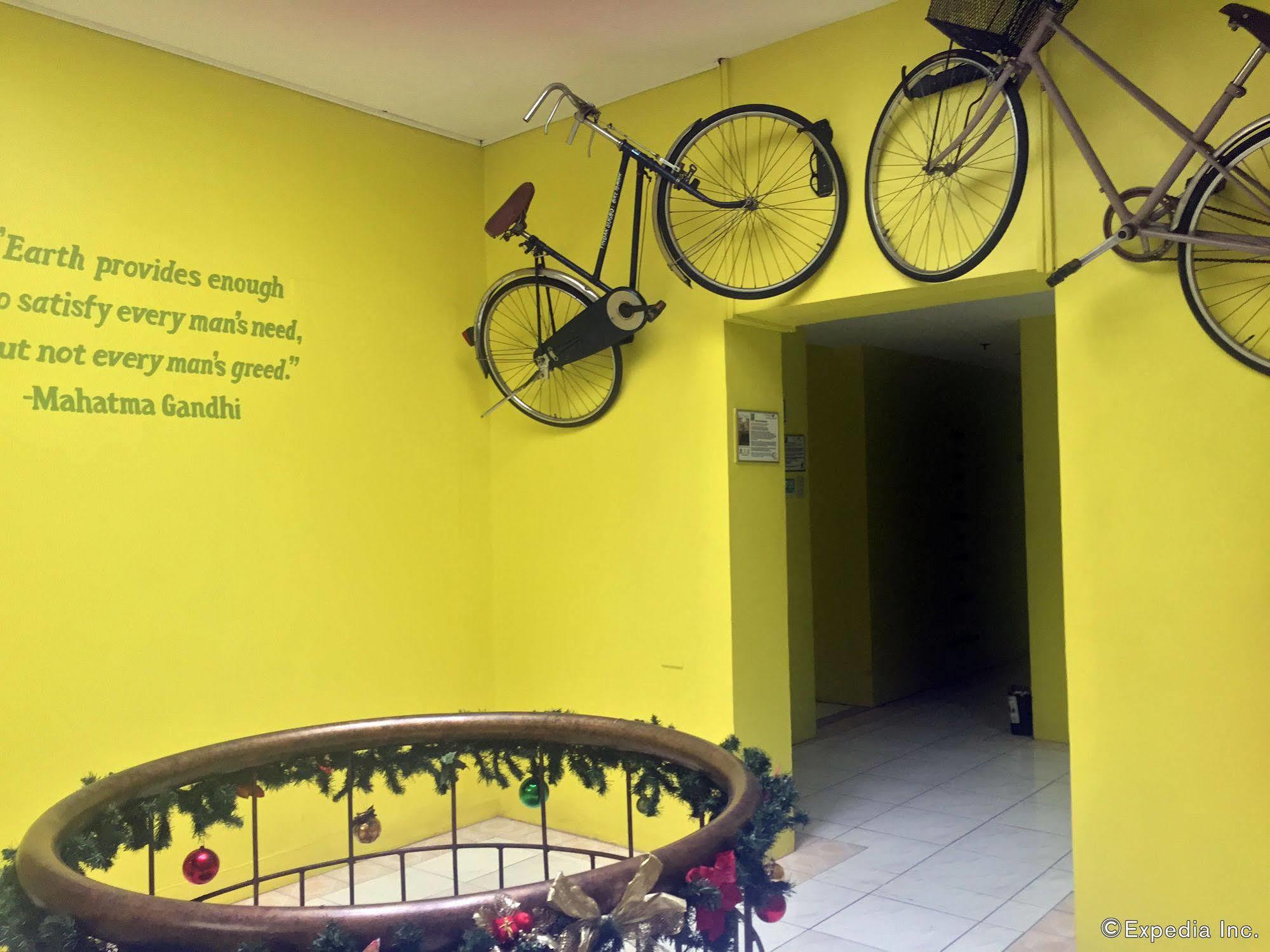 Elicon House 2* Cebu