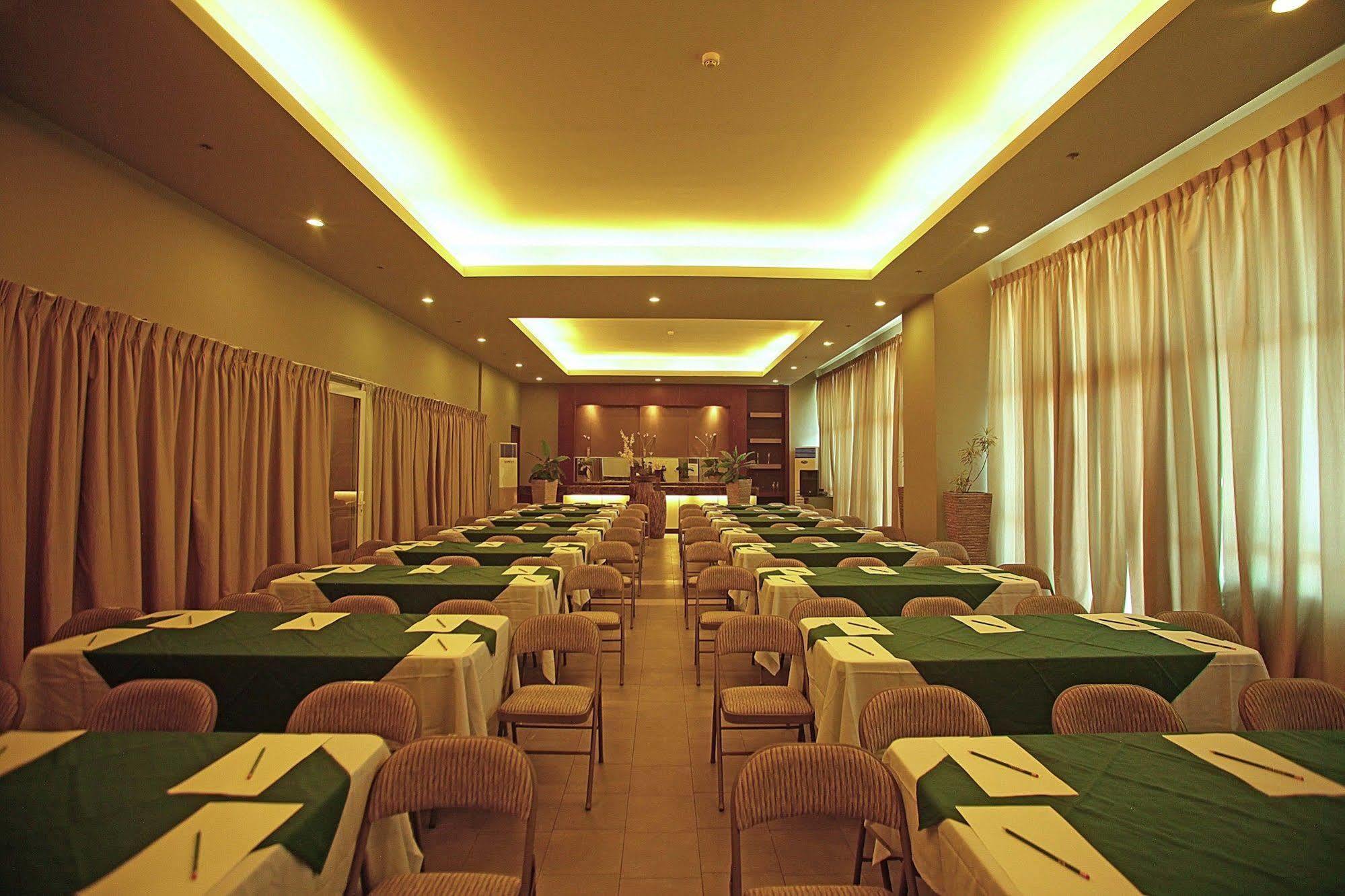Hotel La Mirada 2*