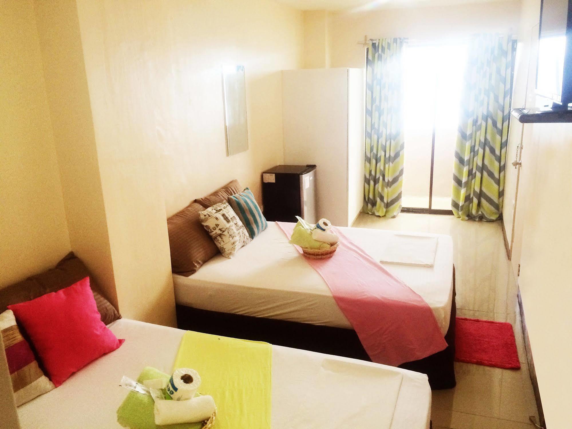 Sebastian Hotel Oslob