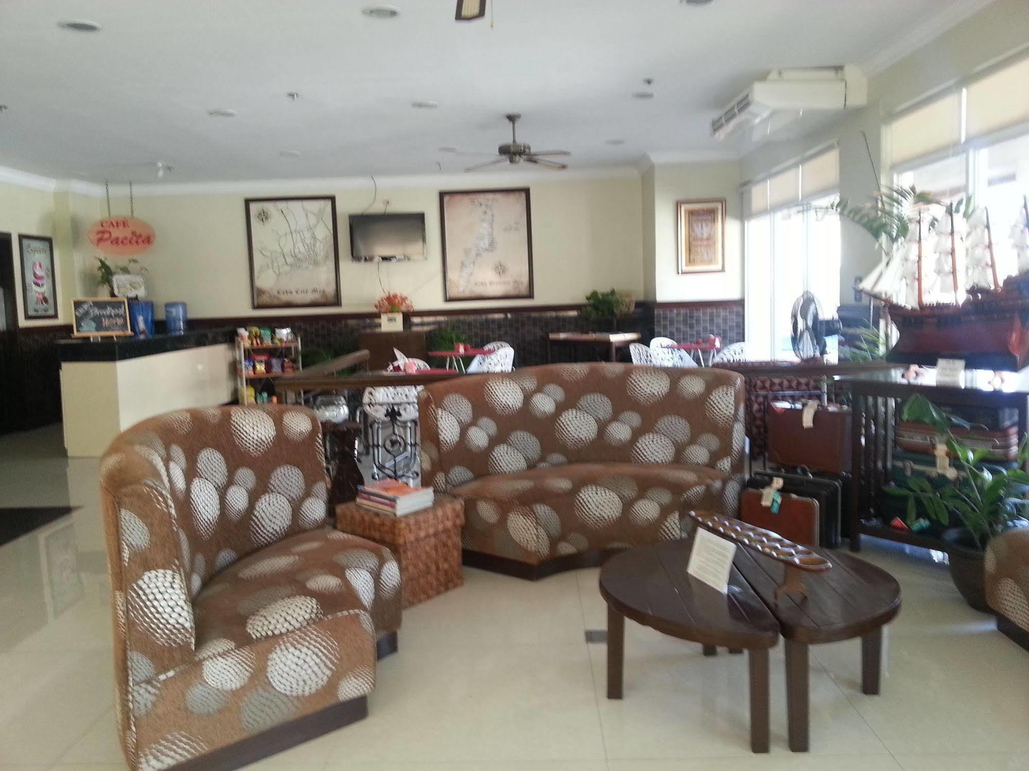 Hotel Crown Port View Cebu