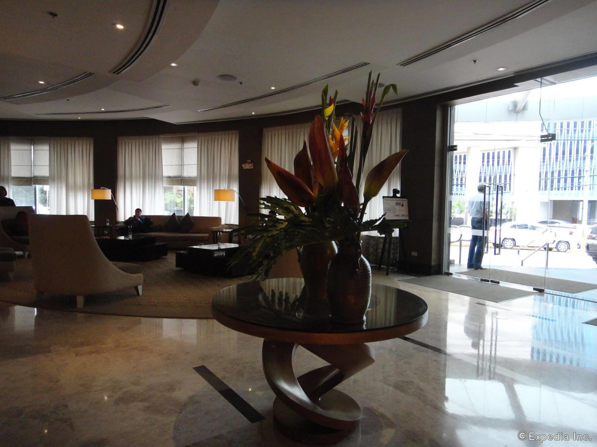 Quest & Conference Center Hotel Cebu