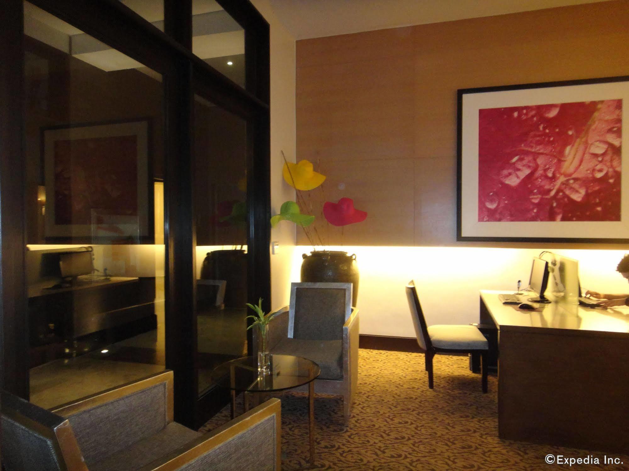 Hotel Quest & Conference Center Cebu