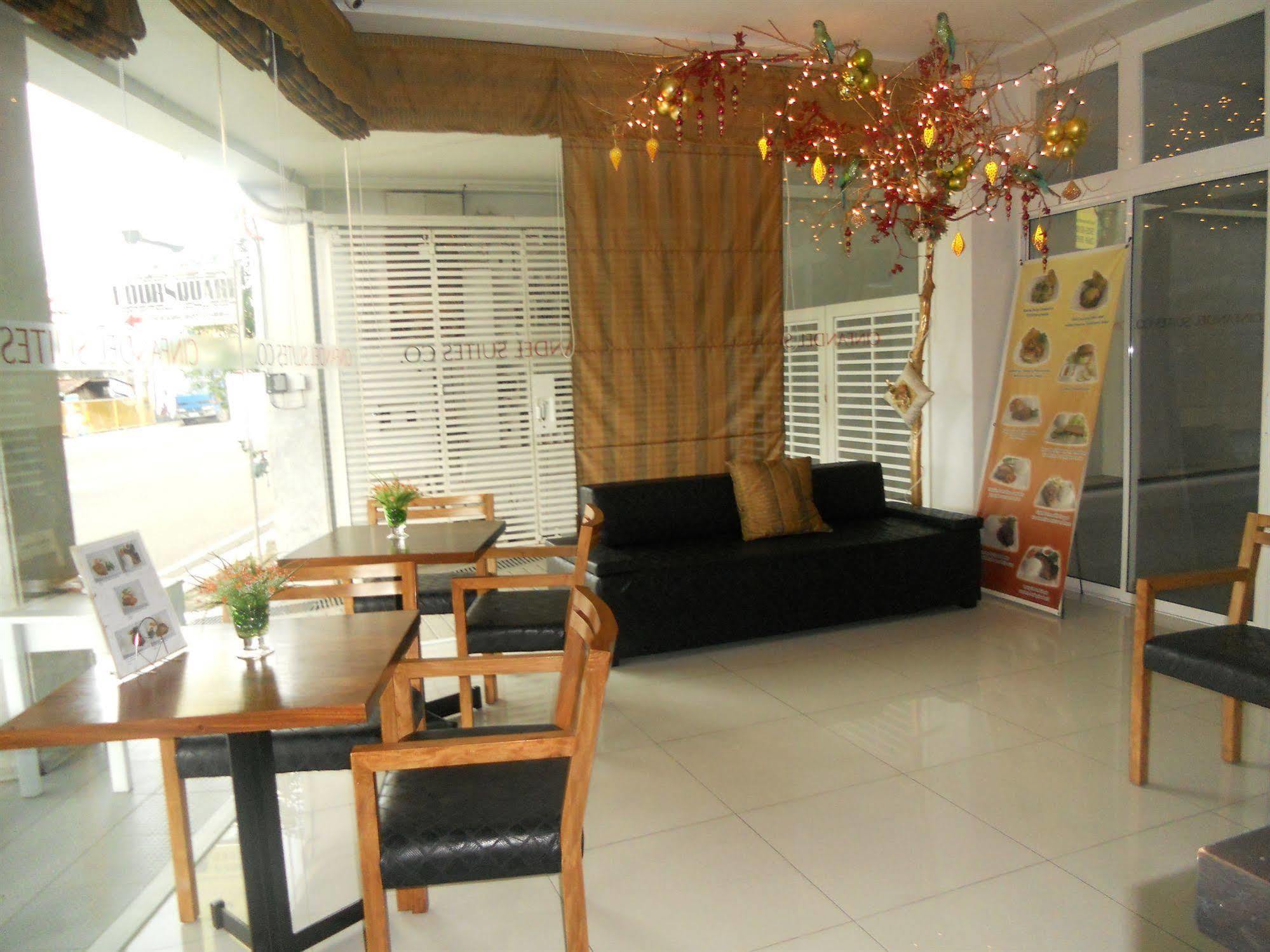Hotel Cinfandel 3*