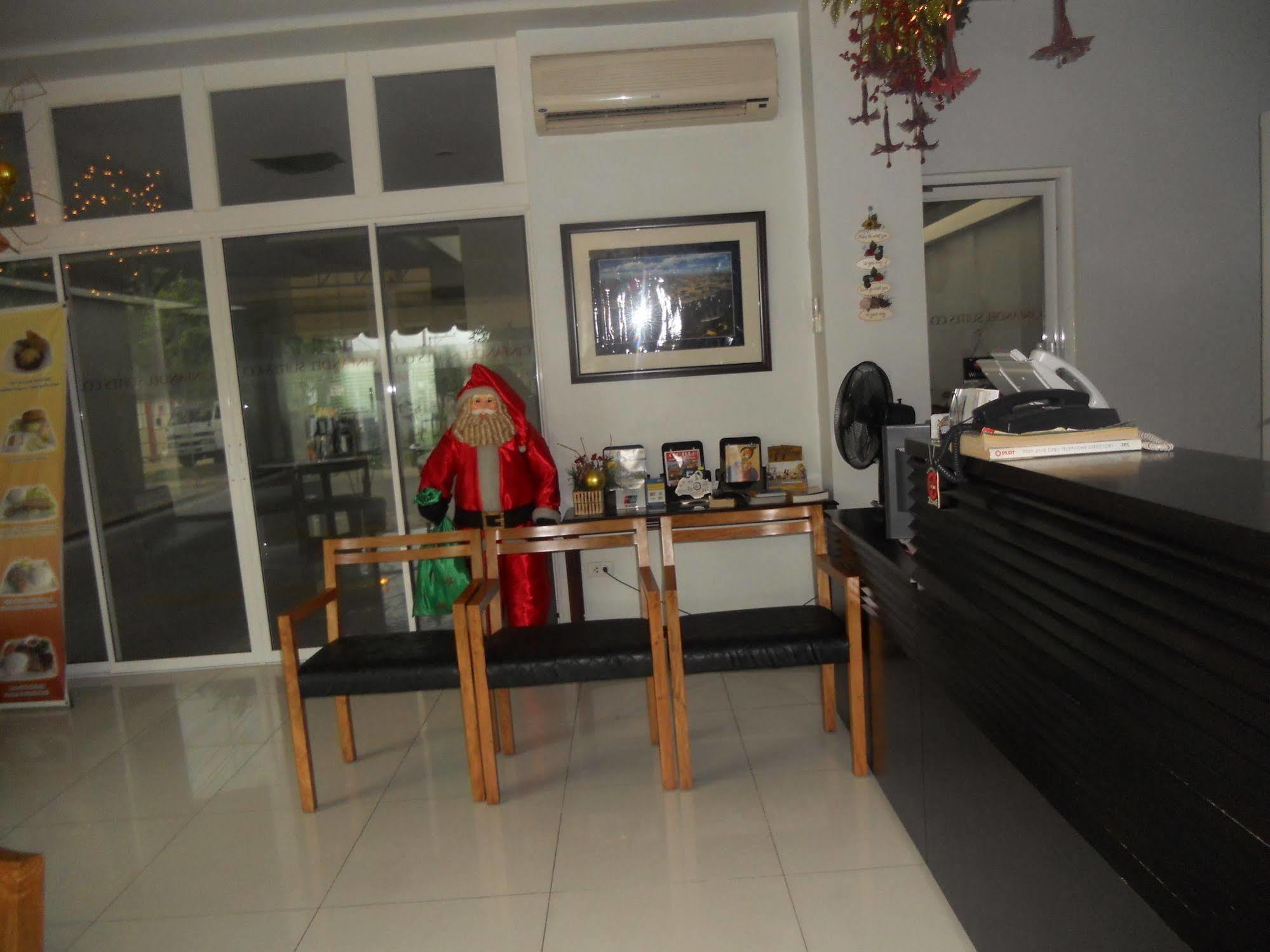 Cinfandel Hotel