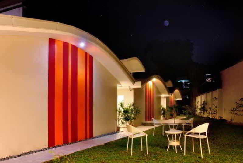 Escario Hotel 3*