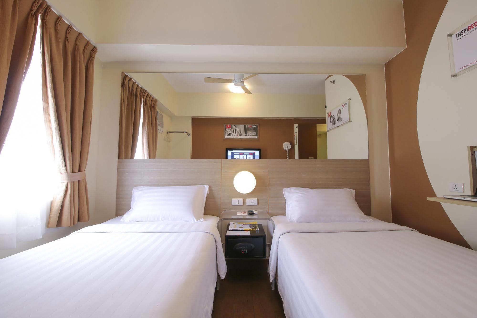 Hotel Red Planet
