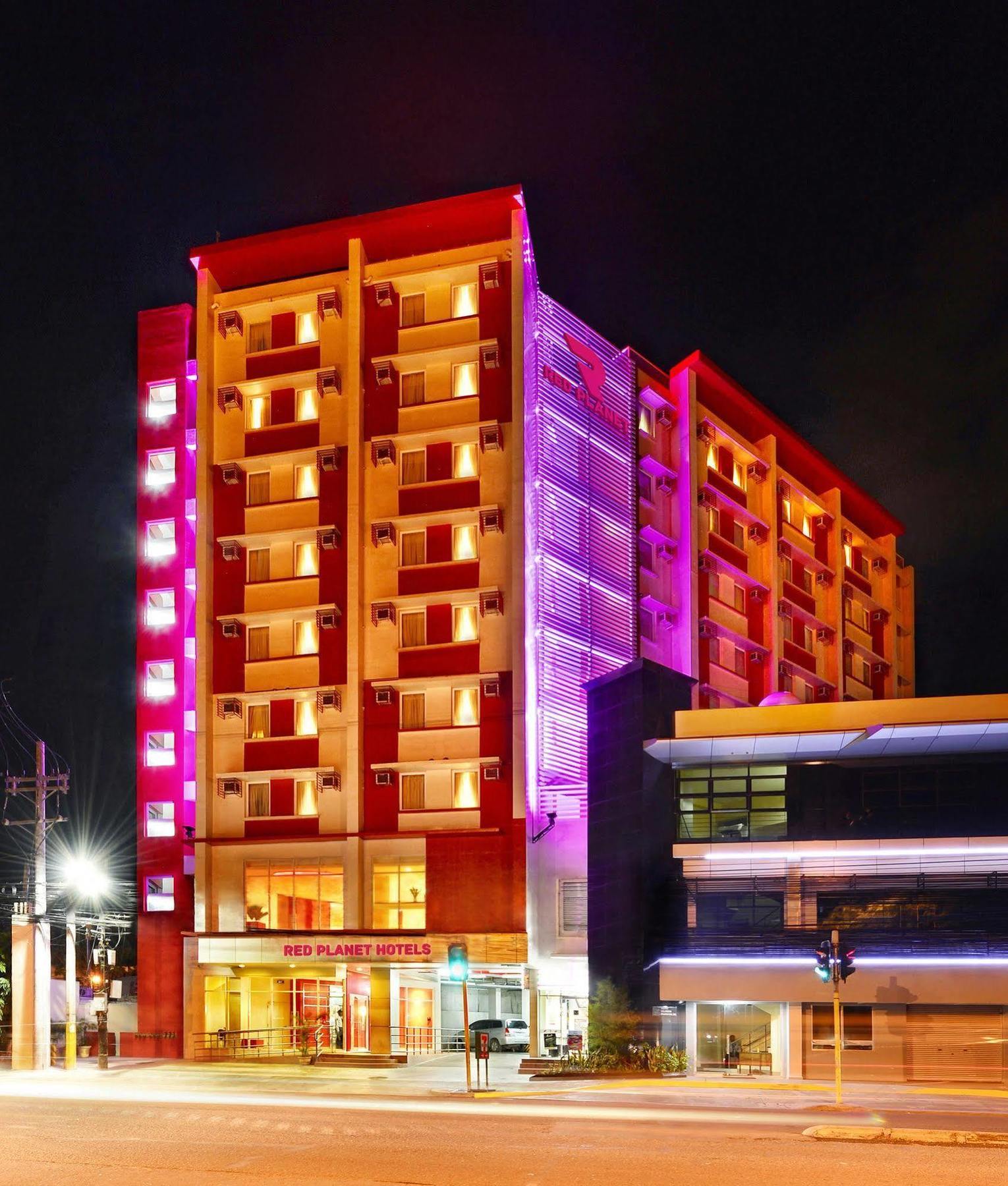 Red Planet Hotel Cebu