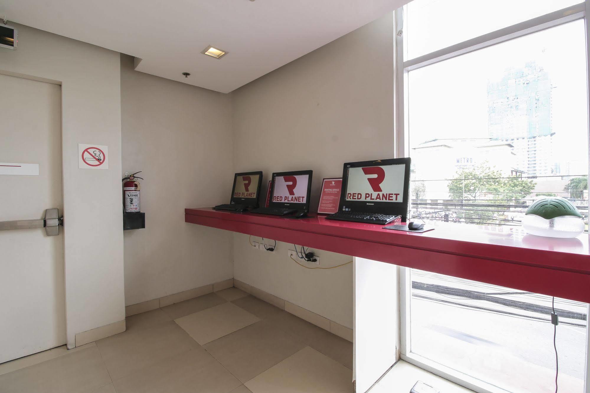 Red Planet Hotel 3*