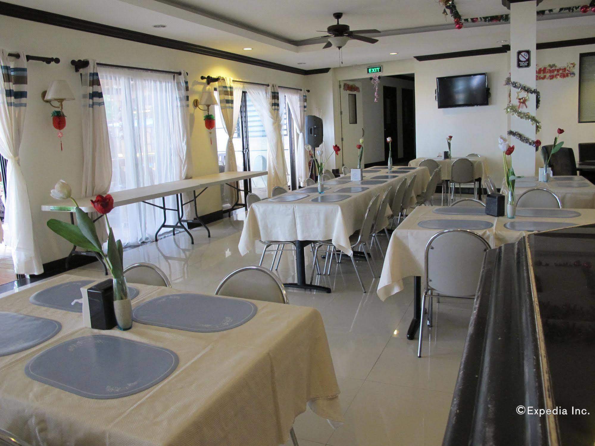 Resort Bluefins Lapu-Lapu City