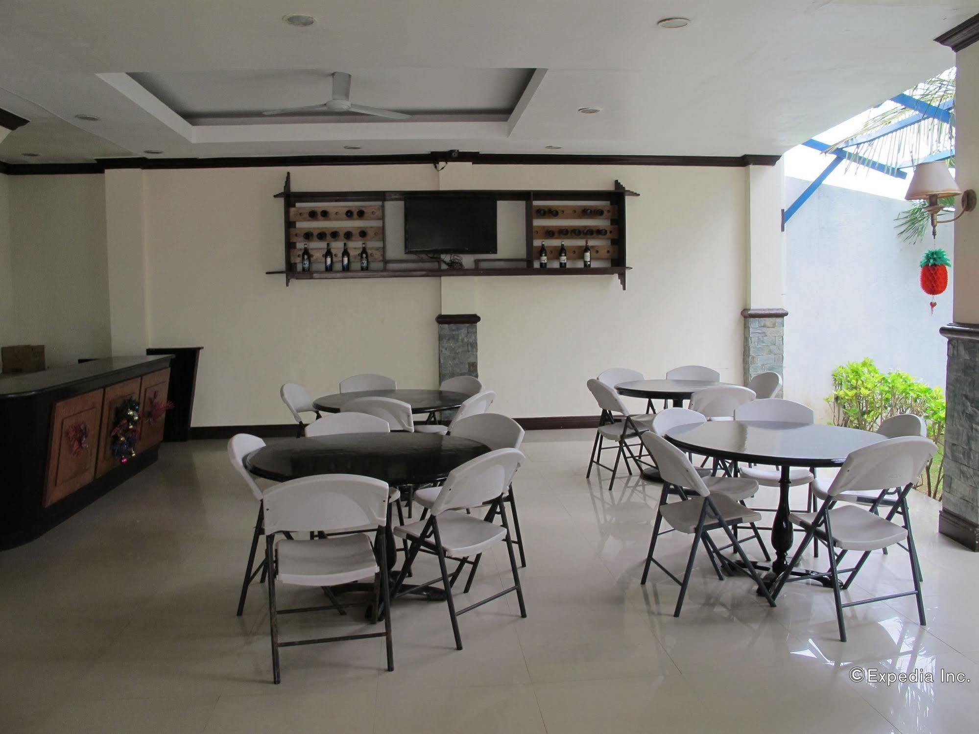 Resort Bluefins Lapu-Lapu City