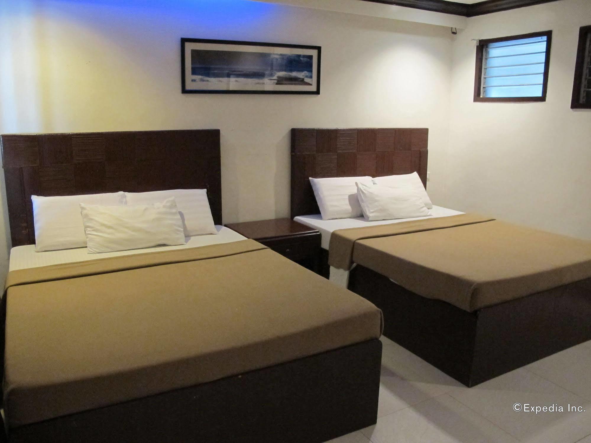 Bluefins Resort 3*