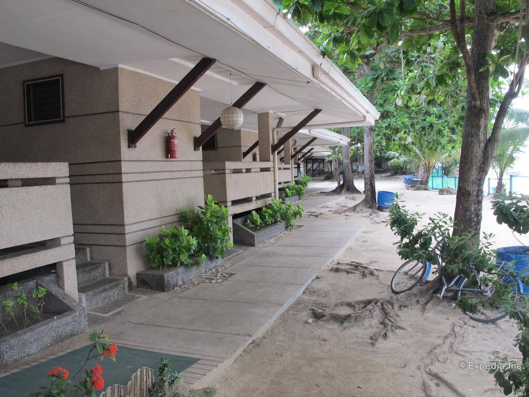 Resort Bluefins Lapu-Lapu City