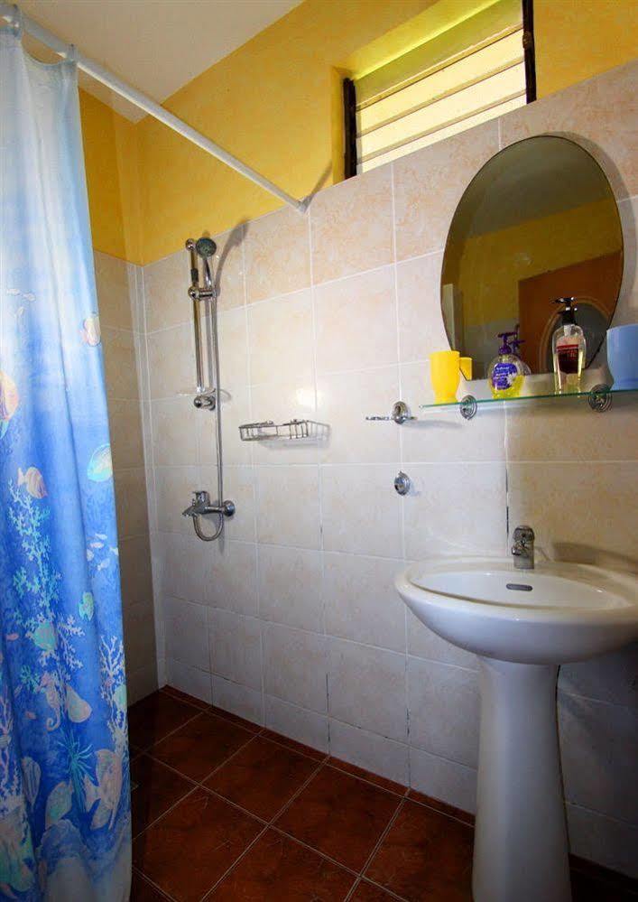 Resort Parrot Paradise Boljoon