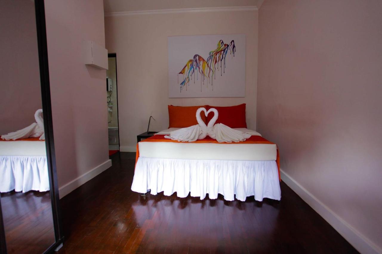 Halfway House Mactan Cebu Airport Hostel Lapu-Lapu City