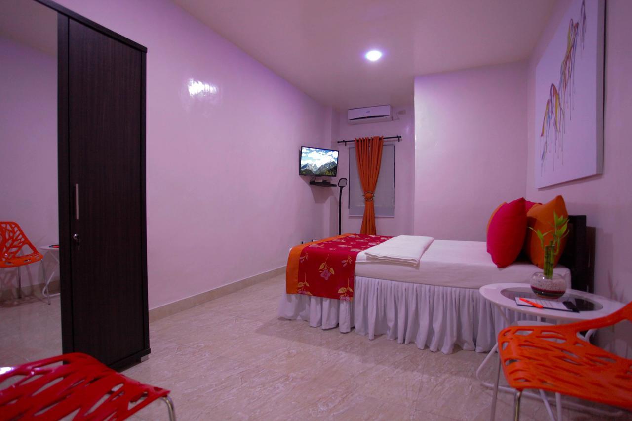 Hostel Halfway House Mactan Cebu Airport