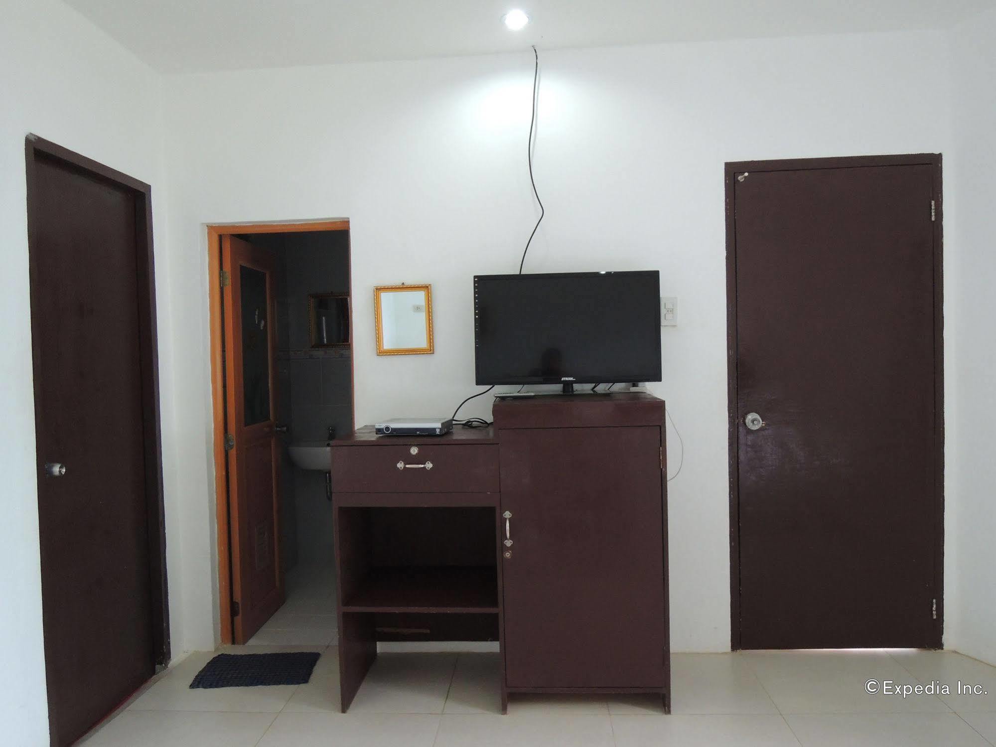 Hotel Ermi-beach-resort