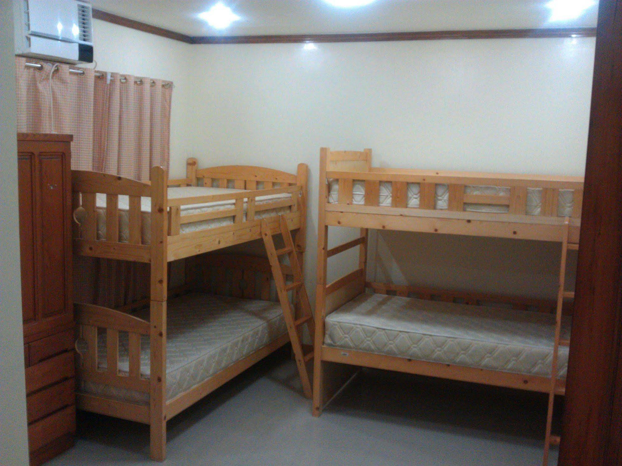 Southpole House Inn 2*
