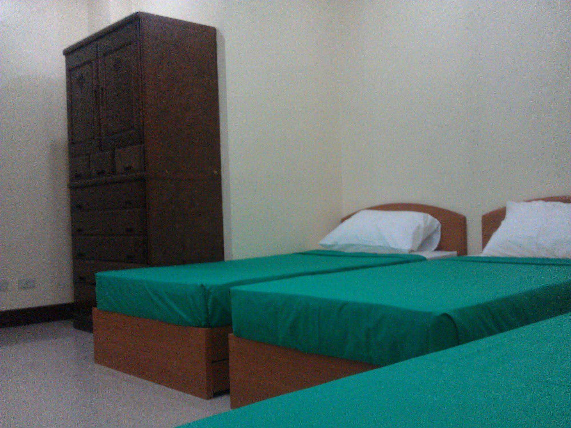 Southpole House Inn 2*