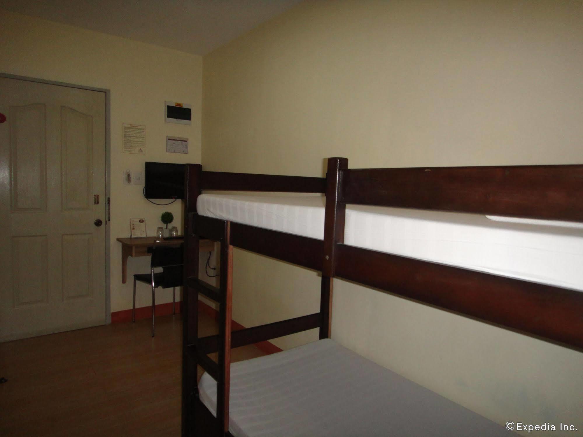 Hotel Anri House 2*