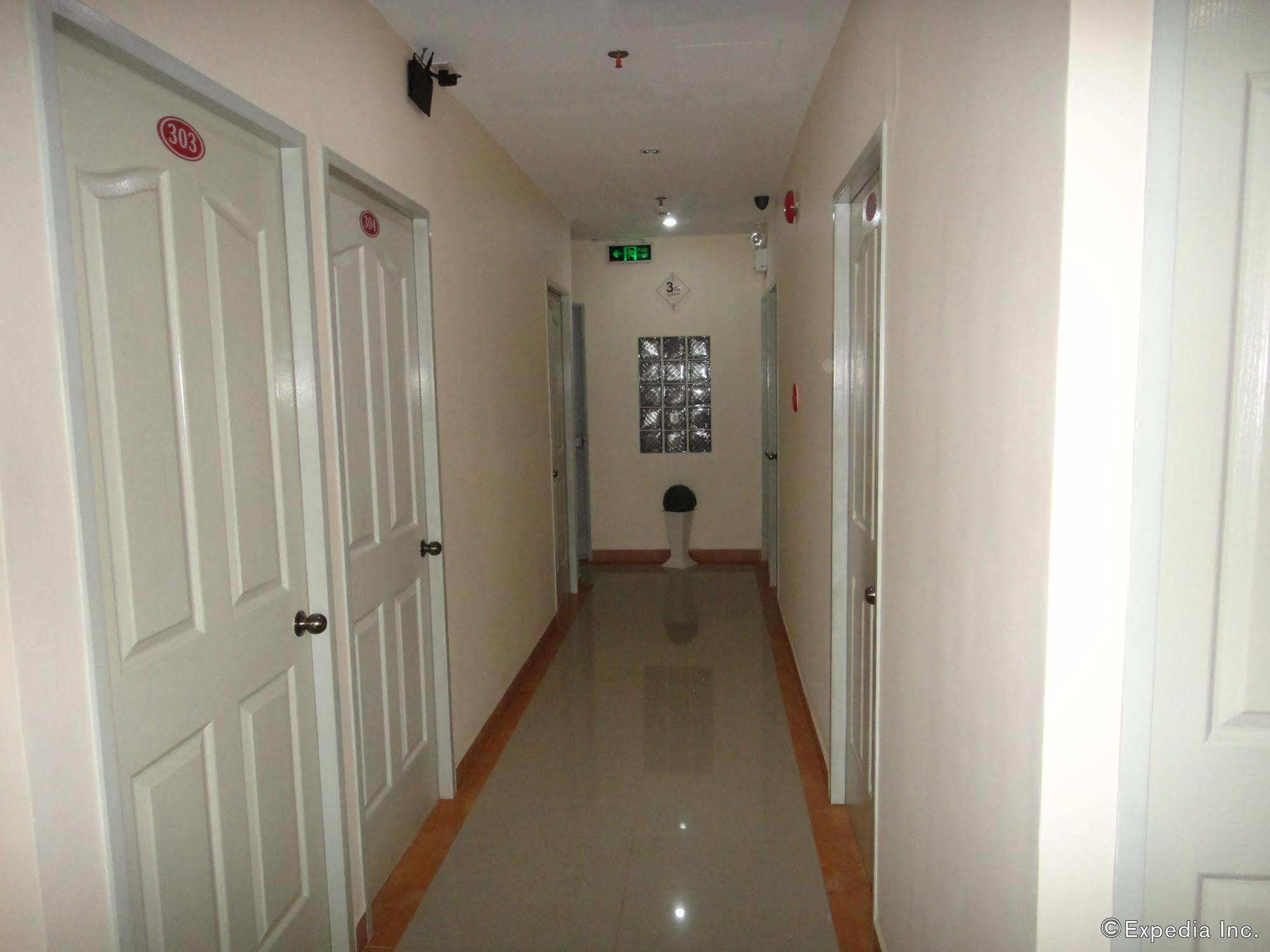 Anri House Hotel