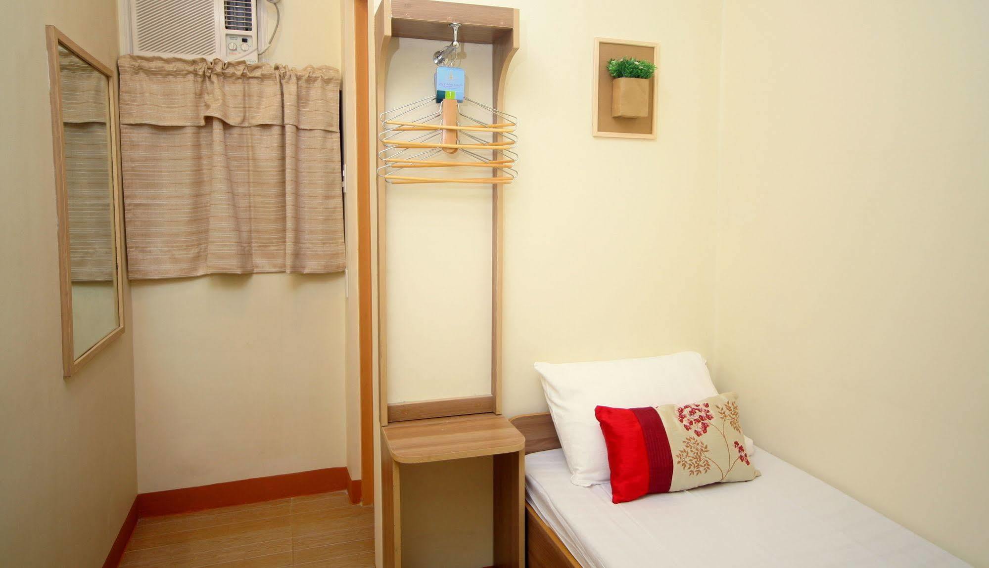 Hotel Anri House 2*