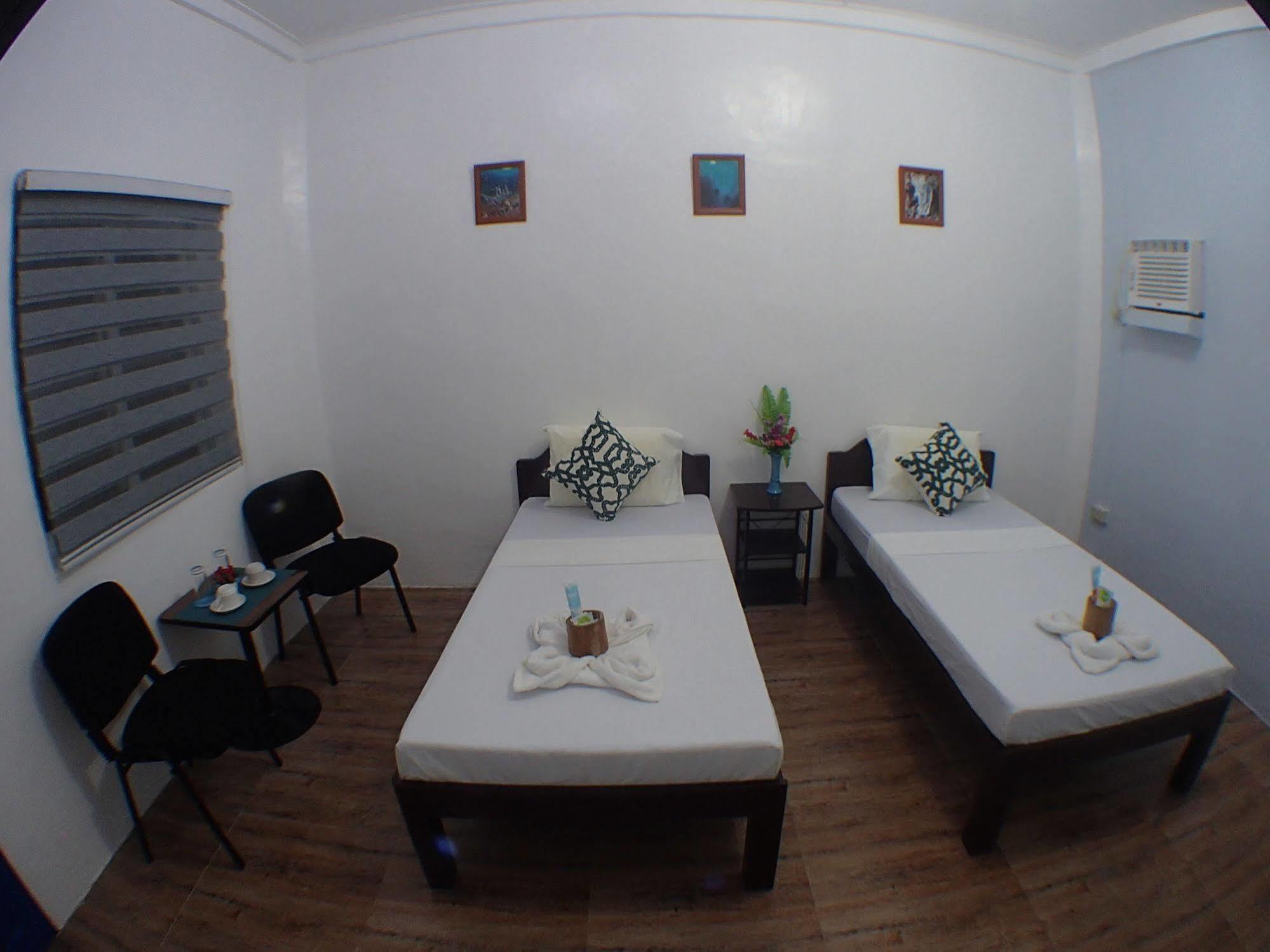 Pescadores Resort Moalboal