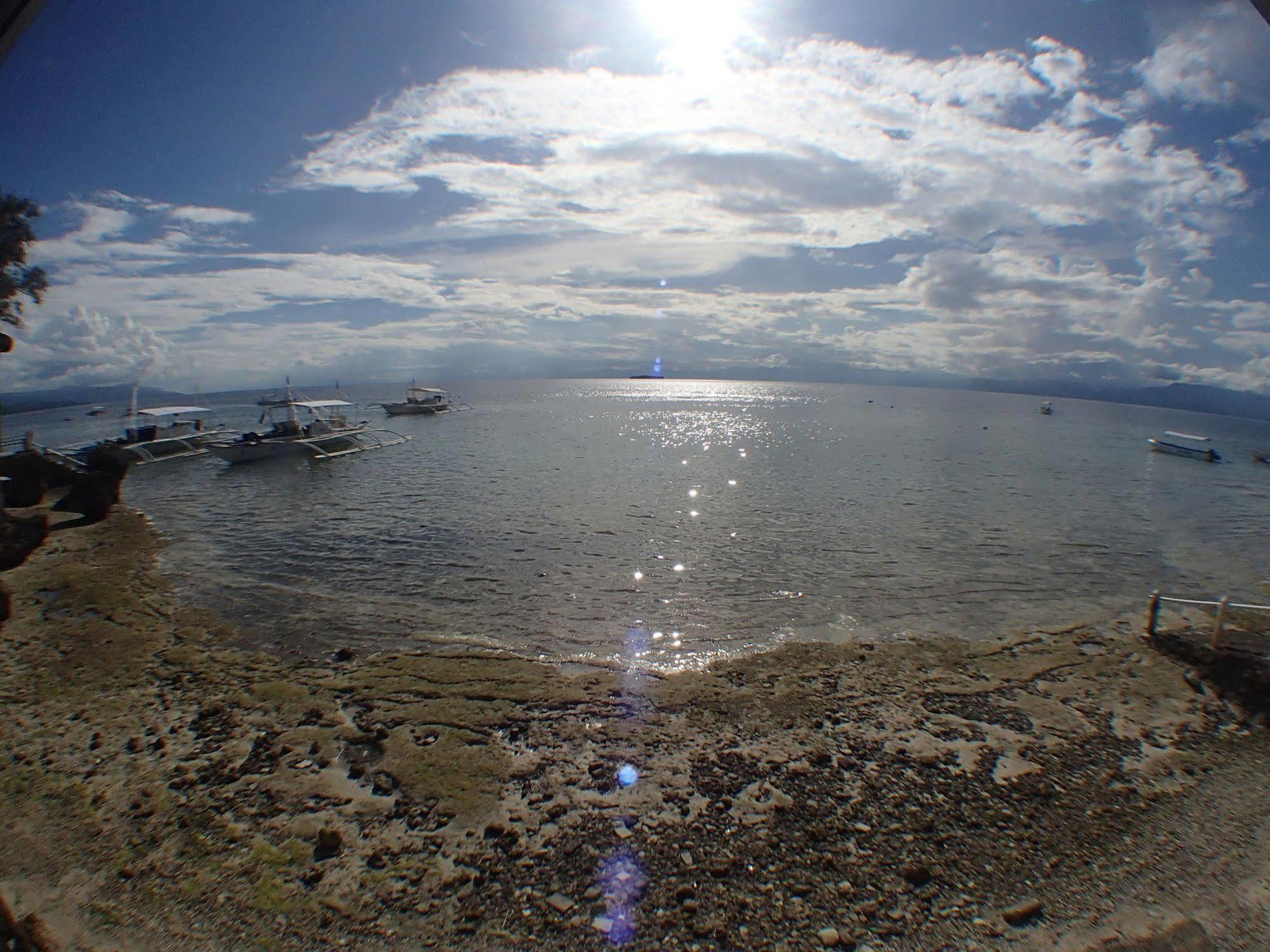Pescadores Resort Moalboal