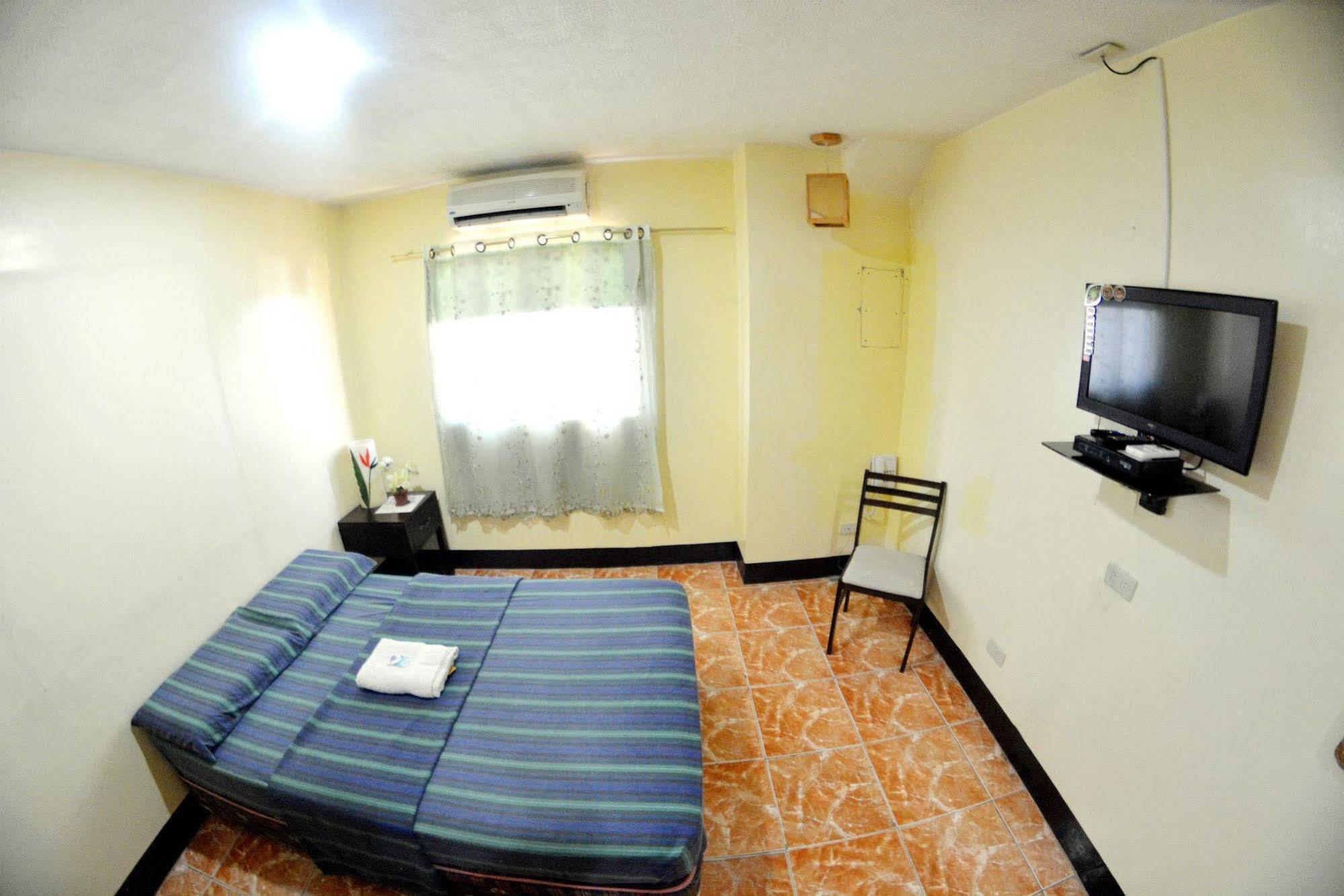 Honey Hunt House 3* Cebu
